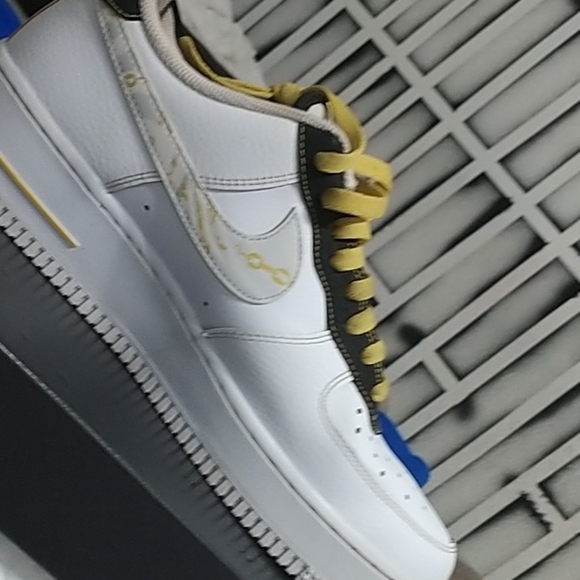 Air force 1 - Picture 3 of 4